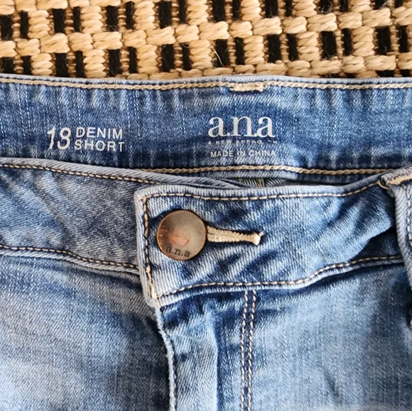 Jean Shorts - Picture 2 of 2